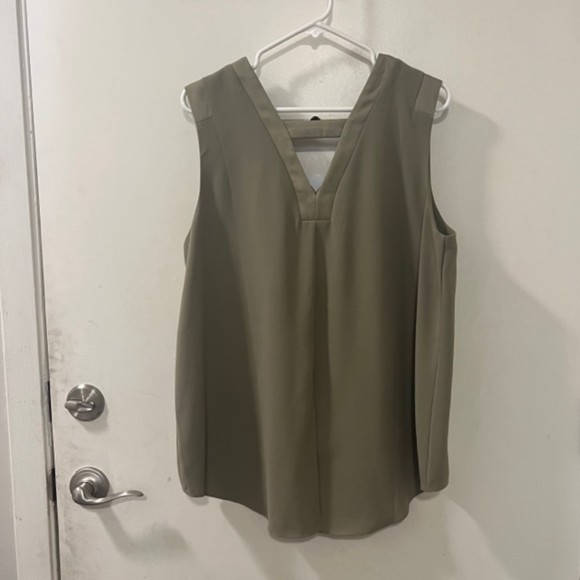 Lisa Rinna Collection Olive Green Polyester V-Neck Split Back SL Blouse Sz Large - Picture 4 of 10